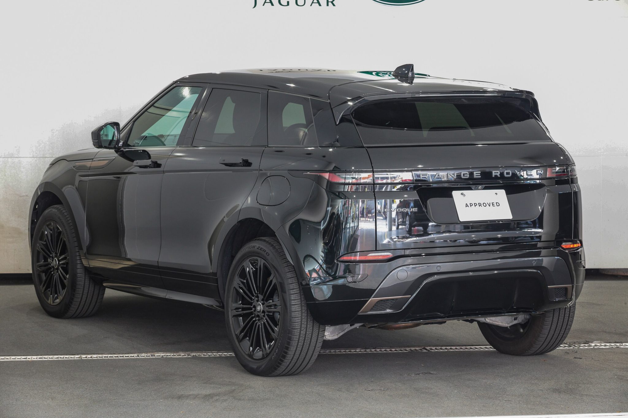 Land Rover Range Rover Evoque 2025 — фото 4