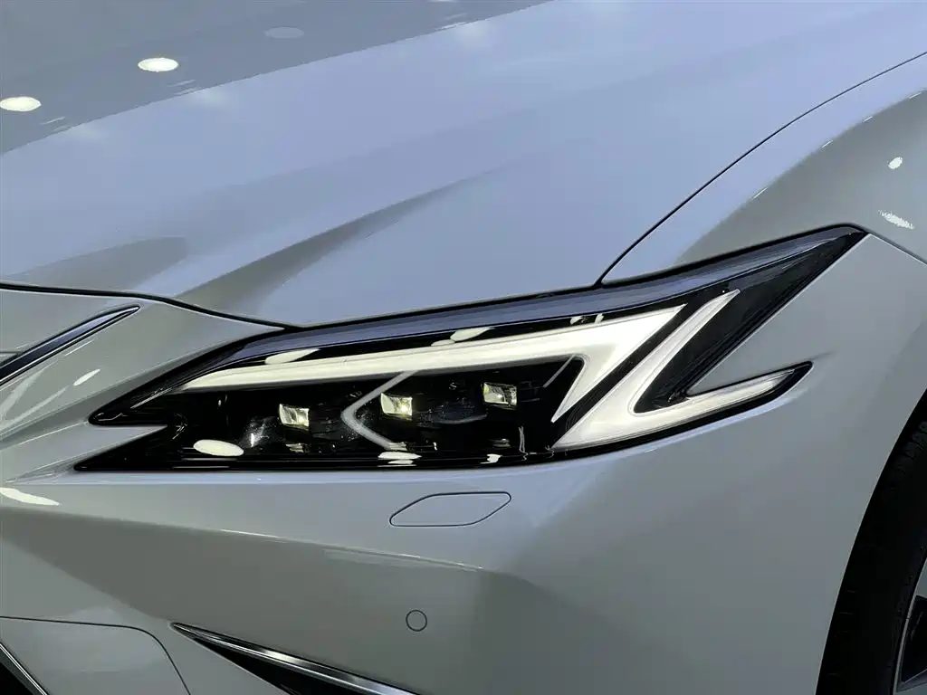 Lexus ES 2026 — миниатюра 23