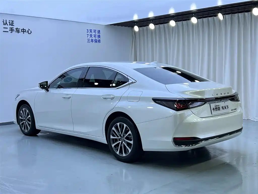 Lexus ES 2026 — фото 4