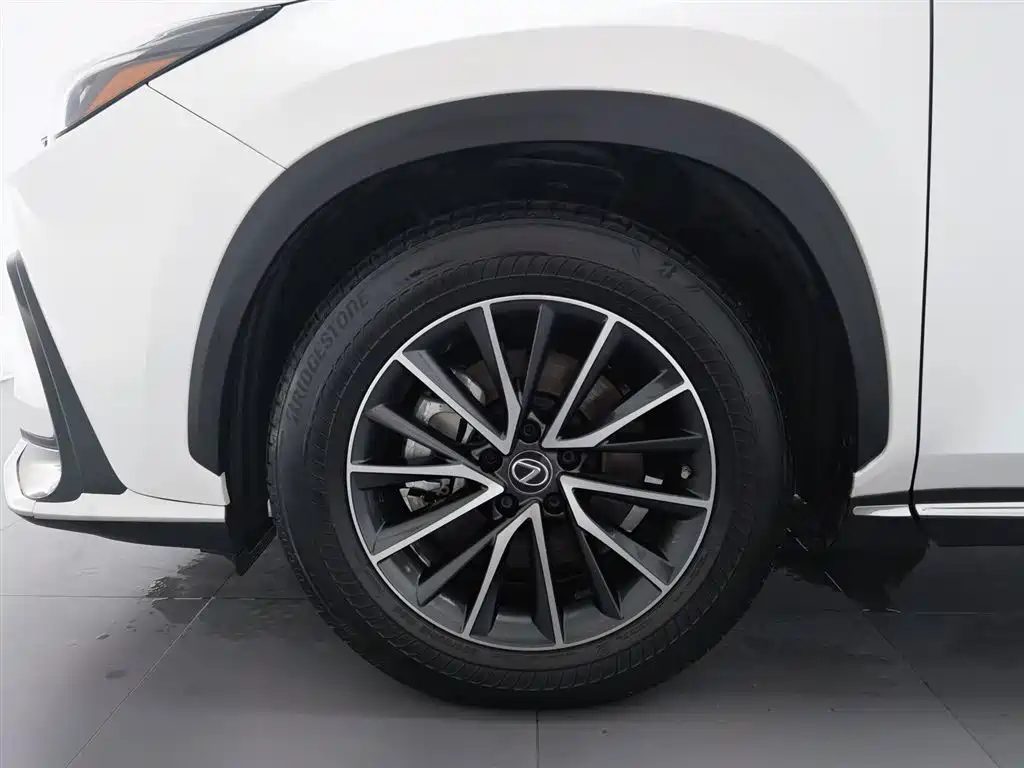 Lexus NX 2022 — миниатюра 17