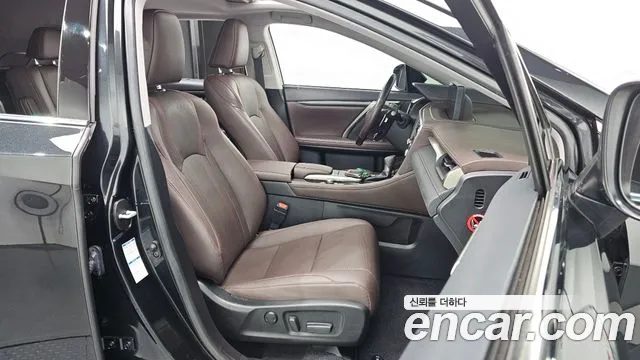 Lexus RX 2021 — миниатюра 10