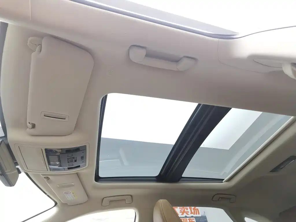 Lexus RX 2021 — миниатюра 14