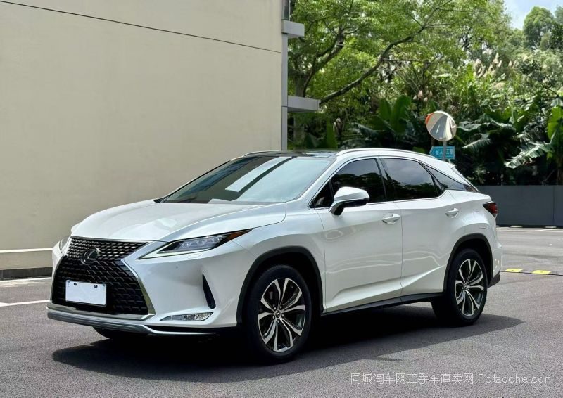 Lexus RX 2022 — фото 1