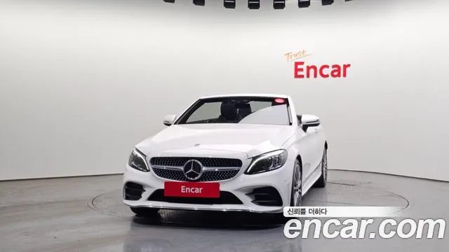 Mercedes-Benz C-Class 2023 — фото 3