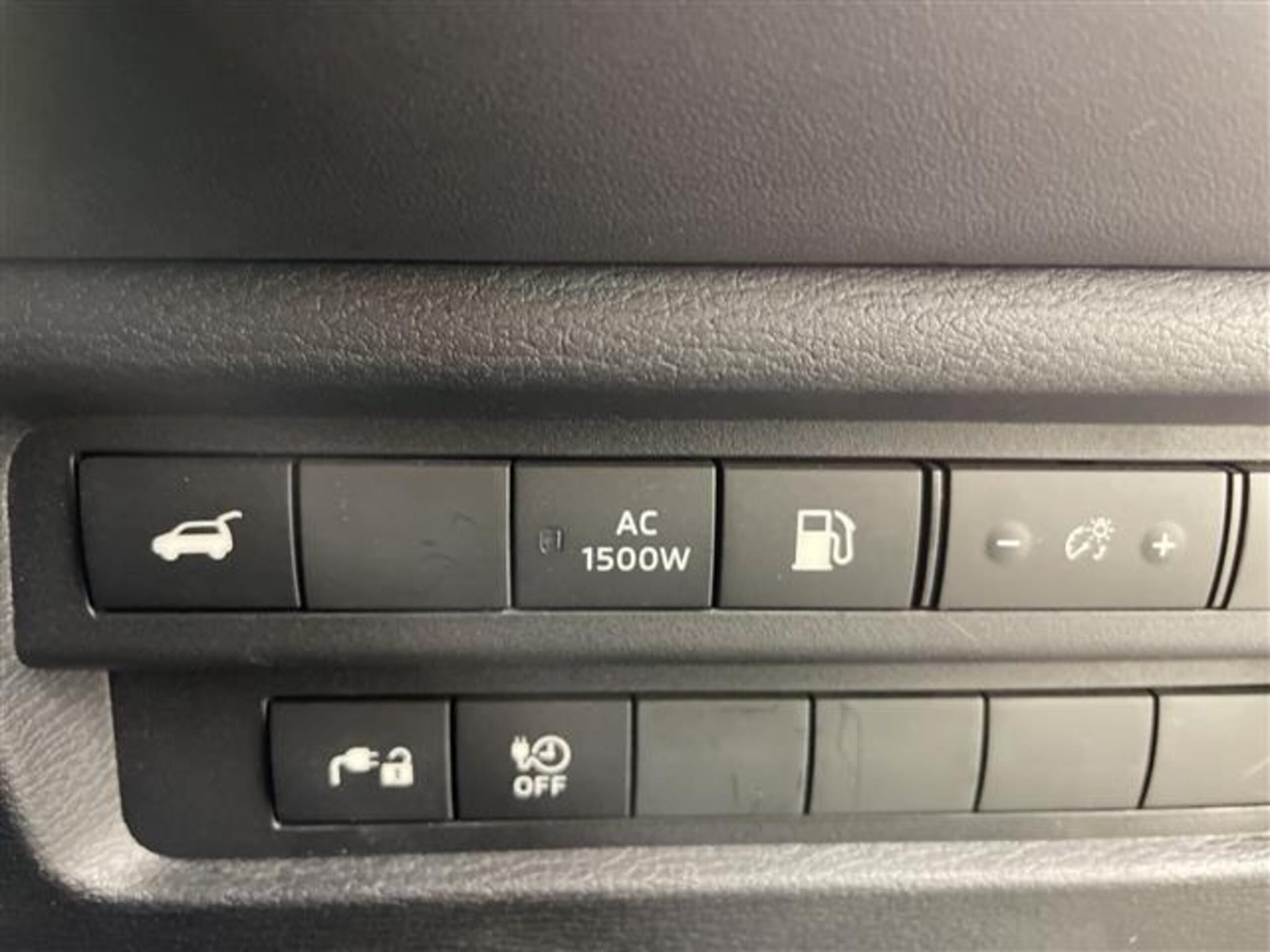 Mitsubishi Outlander 2022 — миниатюра 10