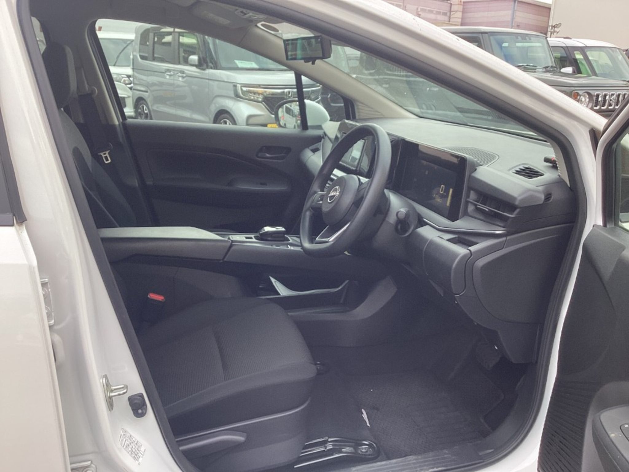 Nissan Note 2023 — миниатюра 9