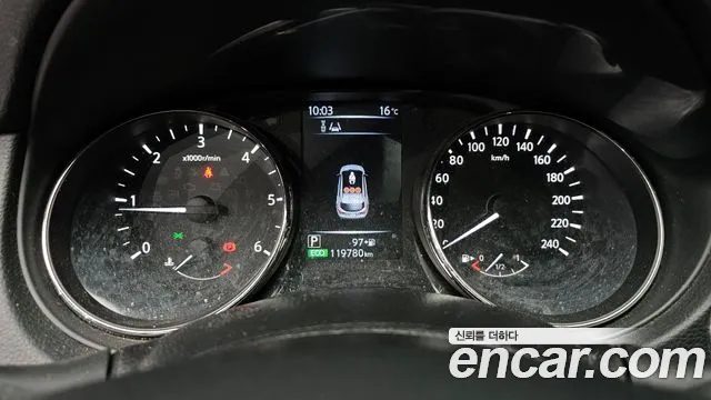 Nissan Qashqai 2016 — миниатюра 8