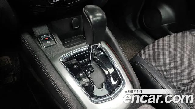 Nissan Qashqai 2016 — миниатюра 9