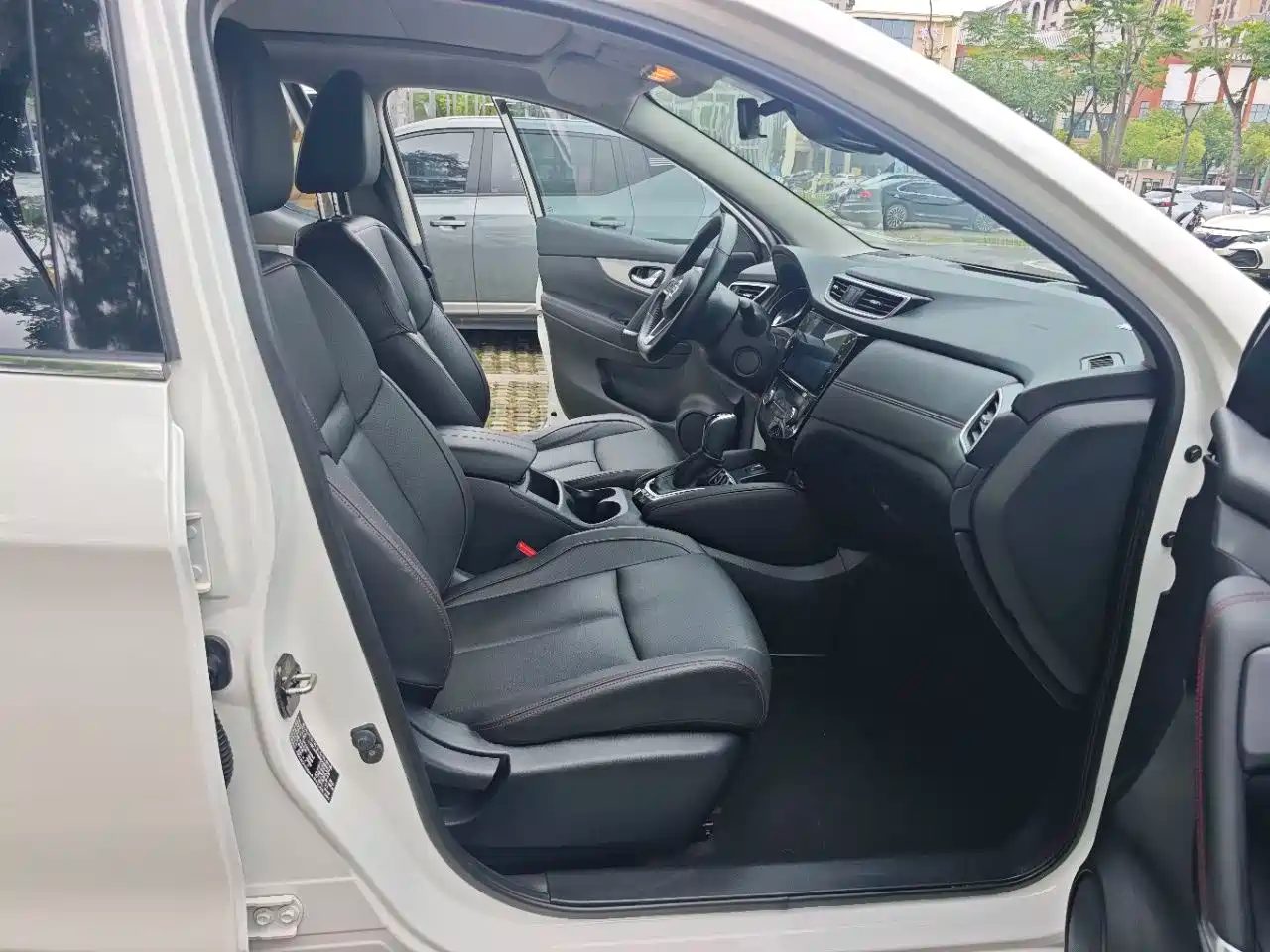Nissan Qashqai 2022 — миниатюра 8