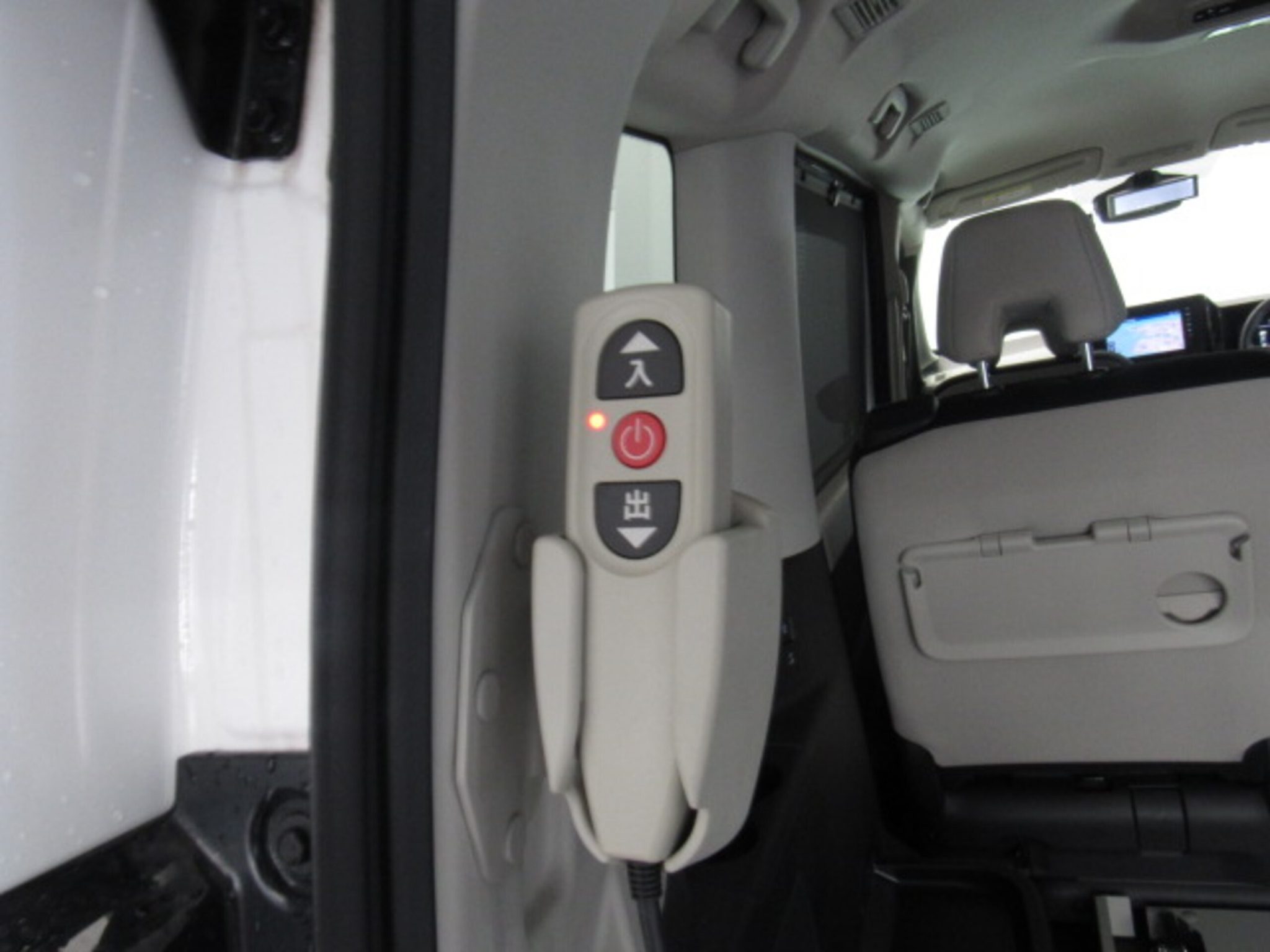 Nissan Serena 2023 — миниатюра 9