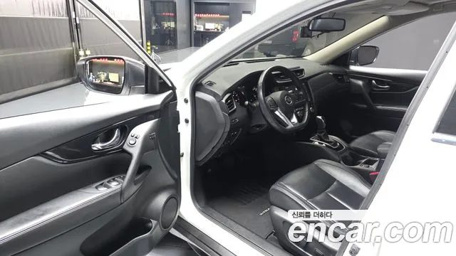Nissan X-Trail 2018 — миниатюра 10