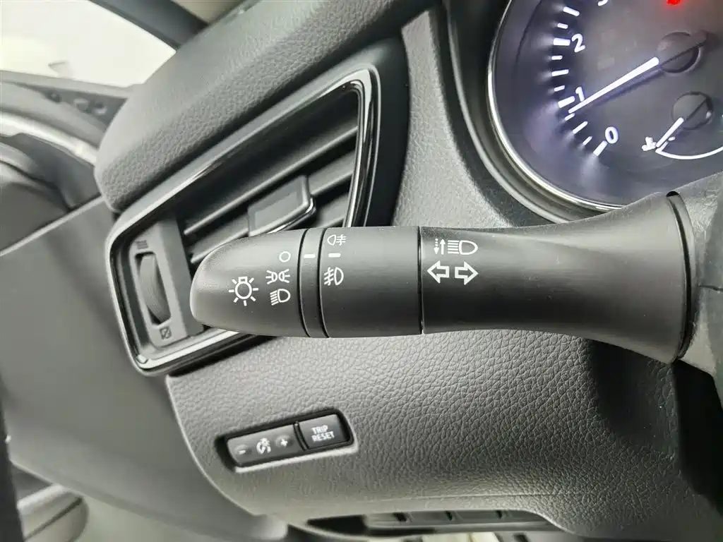 Nissan X-Trail 2021 — миниатюра 21