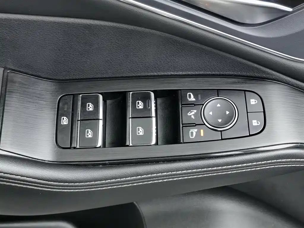 Nissan X-Trail 2021 — миниатюра 9
