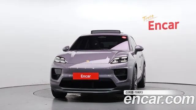 Porsche Macan 2025 — фото 3