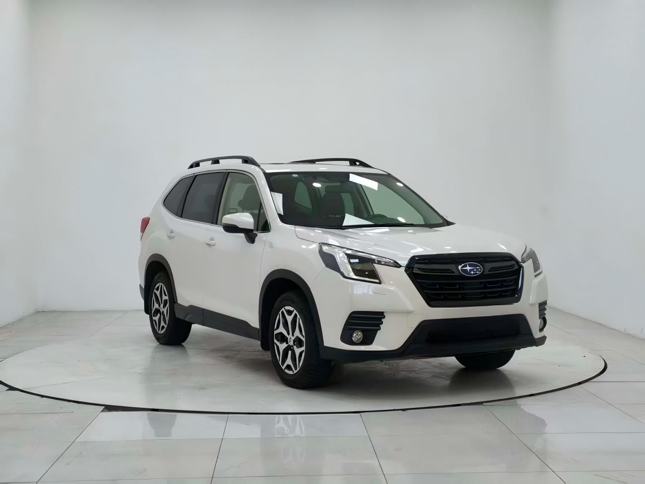 Subaru Forester 2022 — фото 5