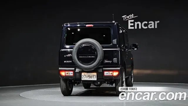 Suzuki Jimny 2025 — фото 4
