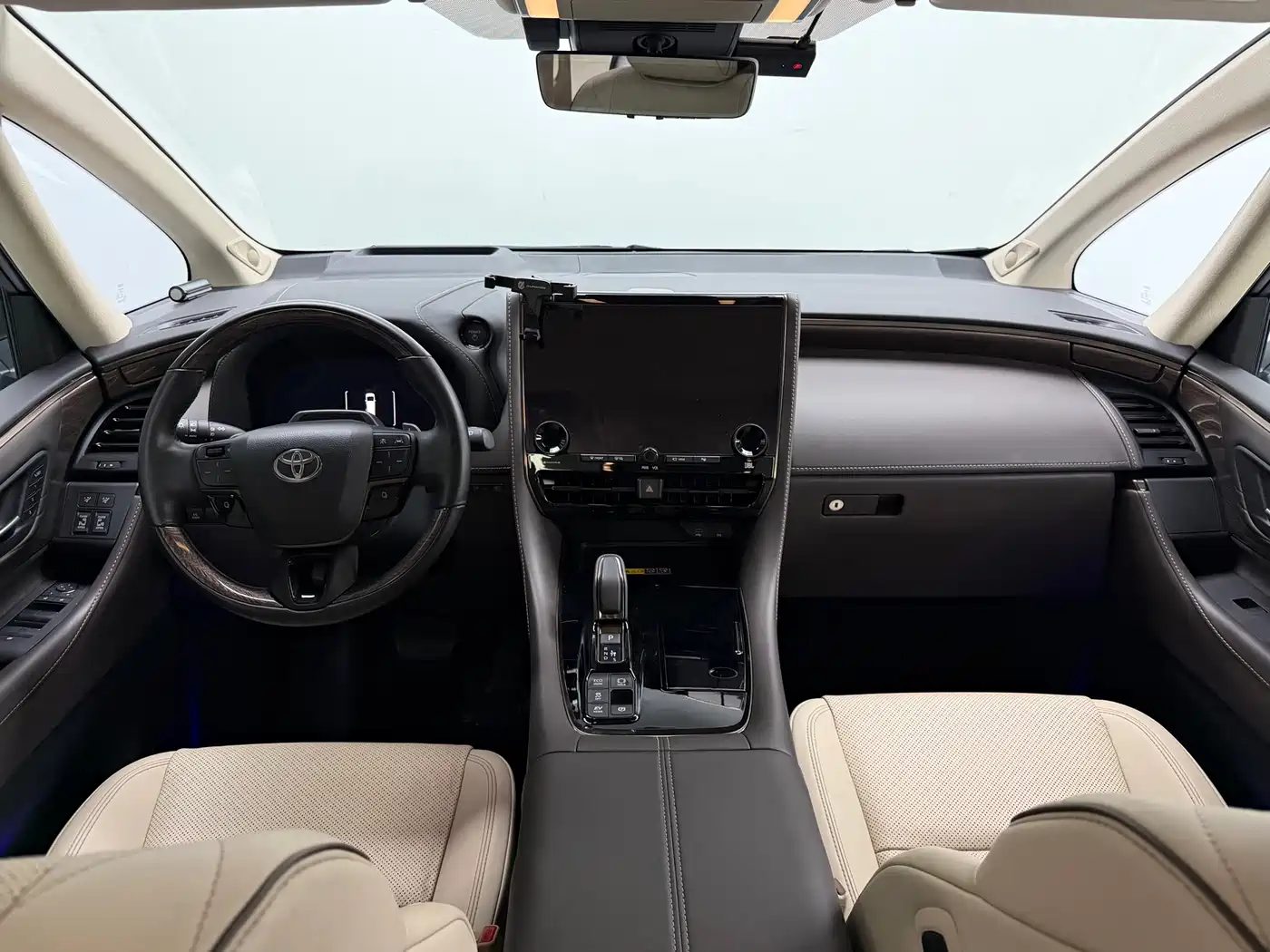 Toyota Alphard 2024 — миниатюра 11