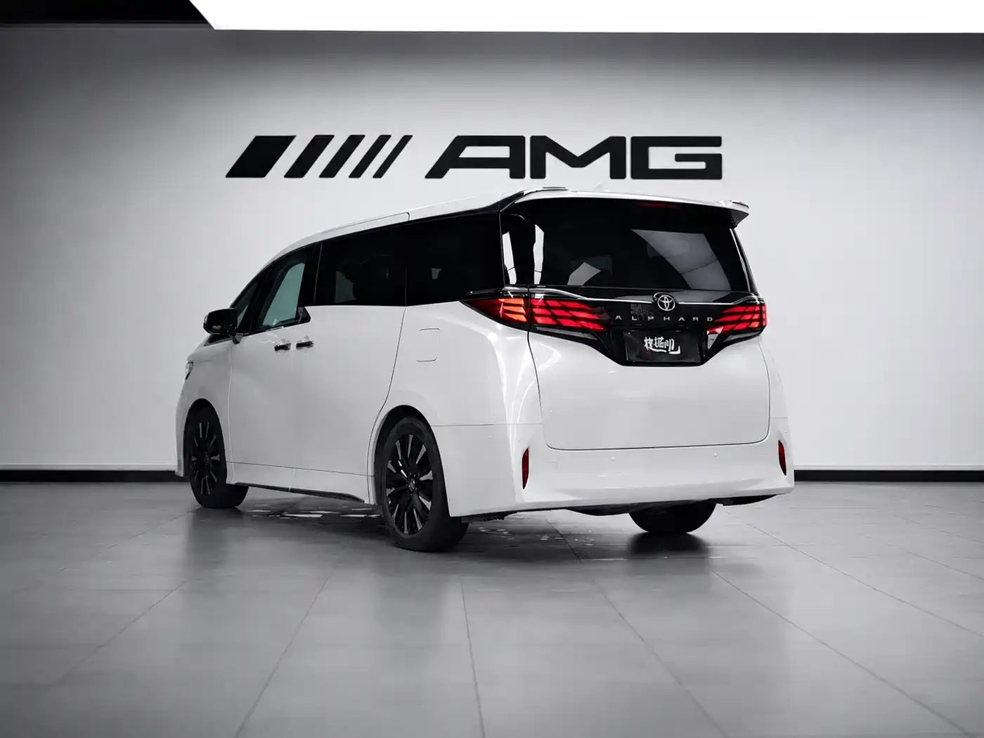 Toyota Alphard 2024 — фото 5
