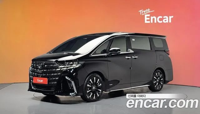 Toyota Alphard 2025 — фото 1