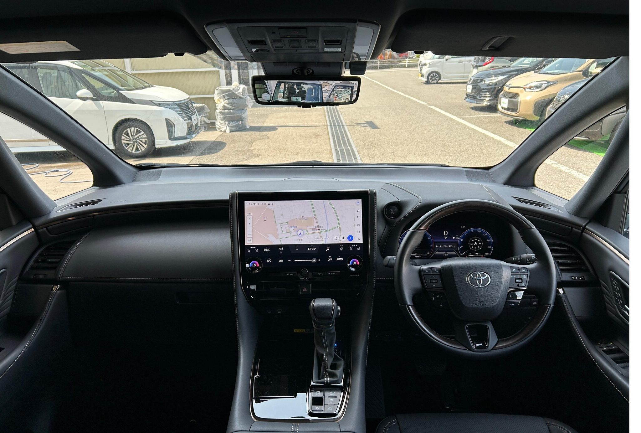 Toyota Alphard 2025 — фото 3