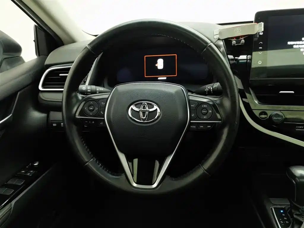 Toyota Camry 2021 — миниатюра 11