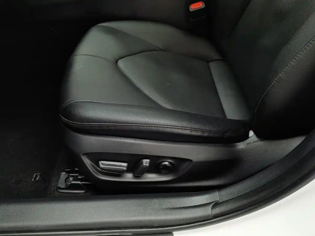 Toyota Camry 2021 — миниатюра 19