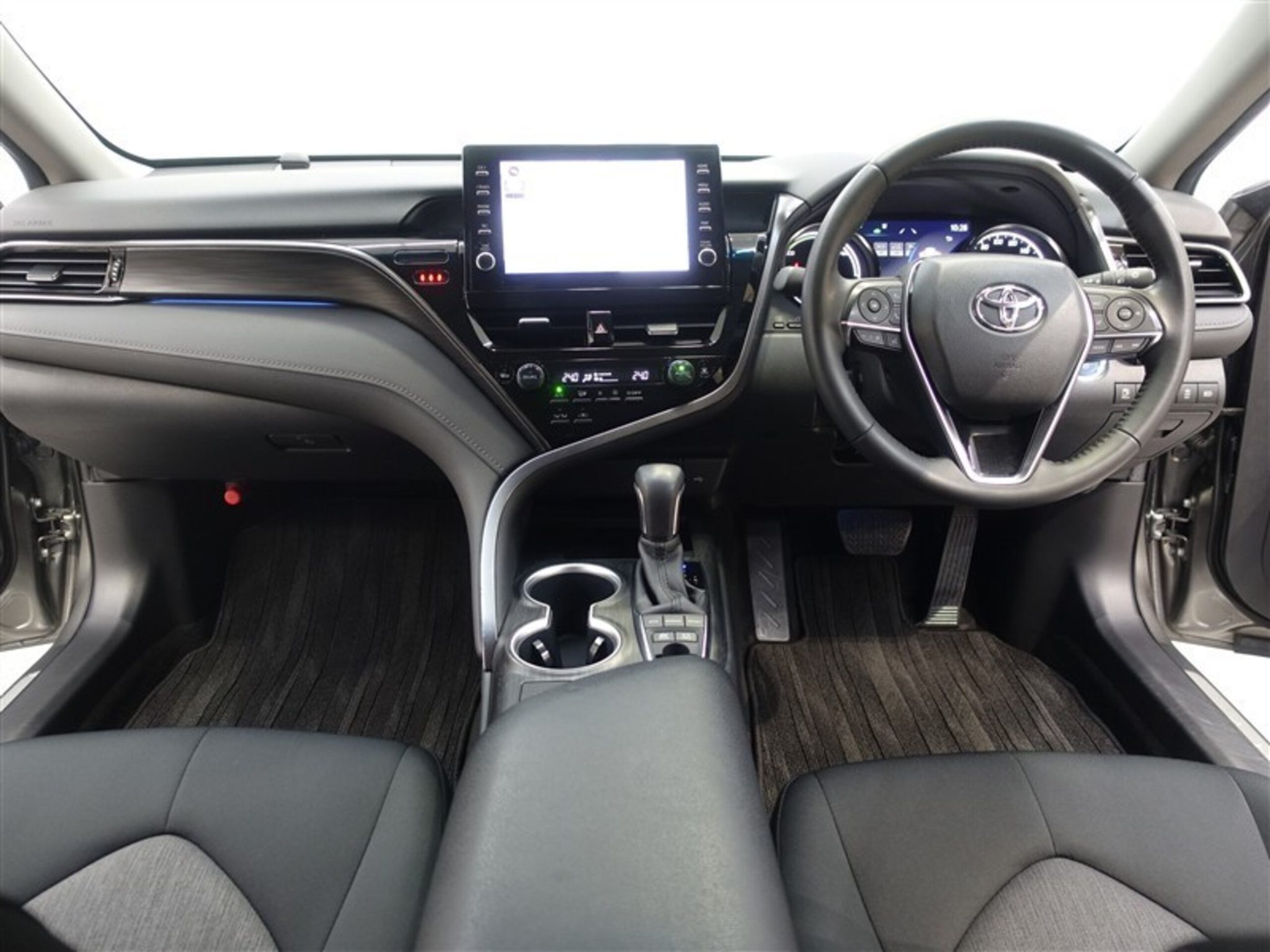 Toyota Camry 2022 — миниатюра 9
