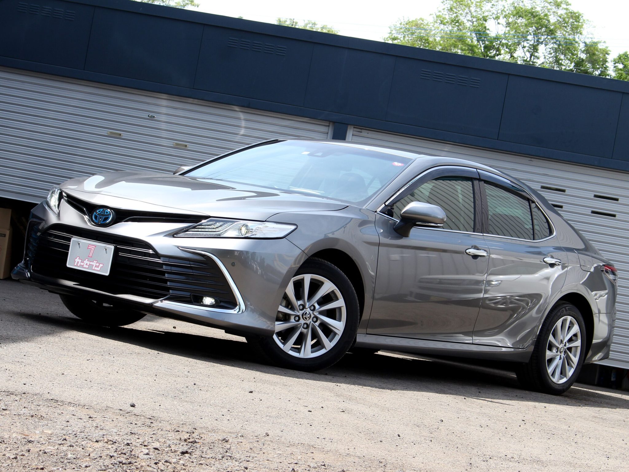 Toyota Camry 2022 — фото 4