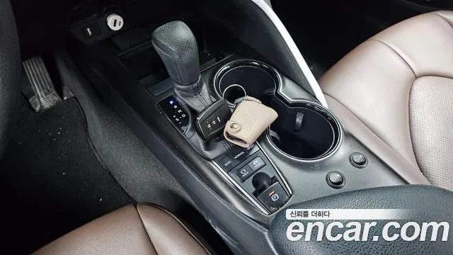 Toyota Camry 2023 — миниатюра 9