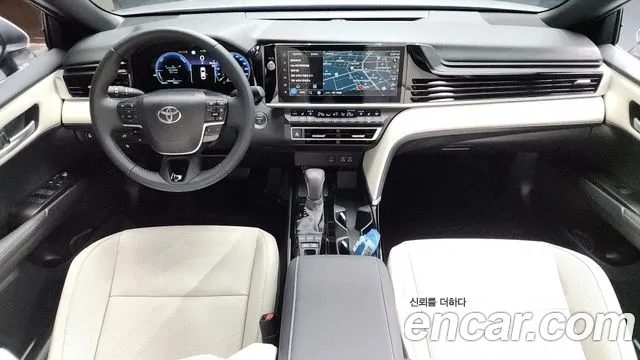 Toyota Camry 2025 — миниатюра 7