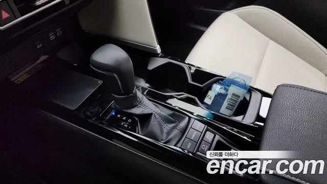 Toyota Camry 2025 — миниатюра 9