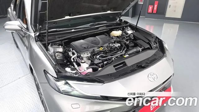 Toyota Camry 2025 — миниатюра 6
