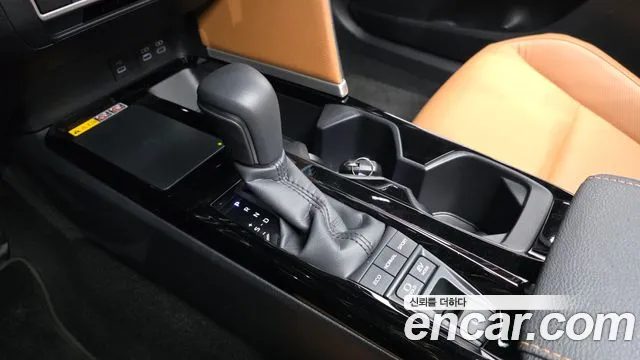 Toyota Camry 2025 — миниатюра 9