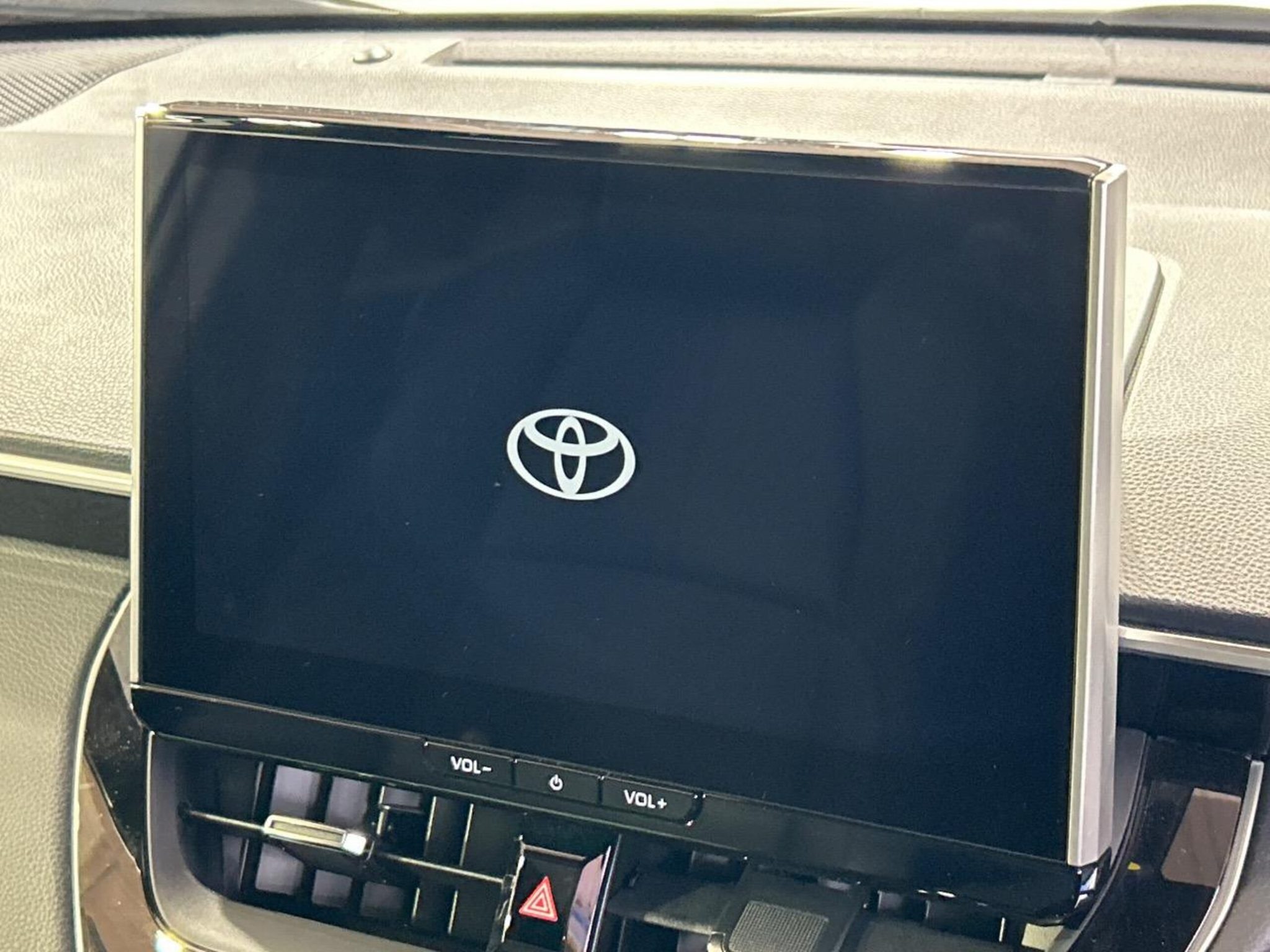 Toyota Corolla 2025 — фото 3