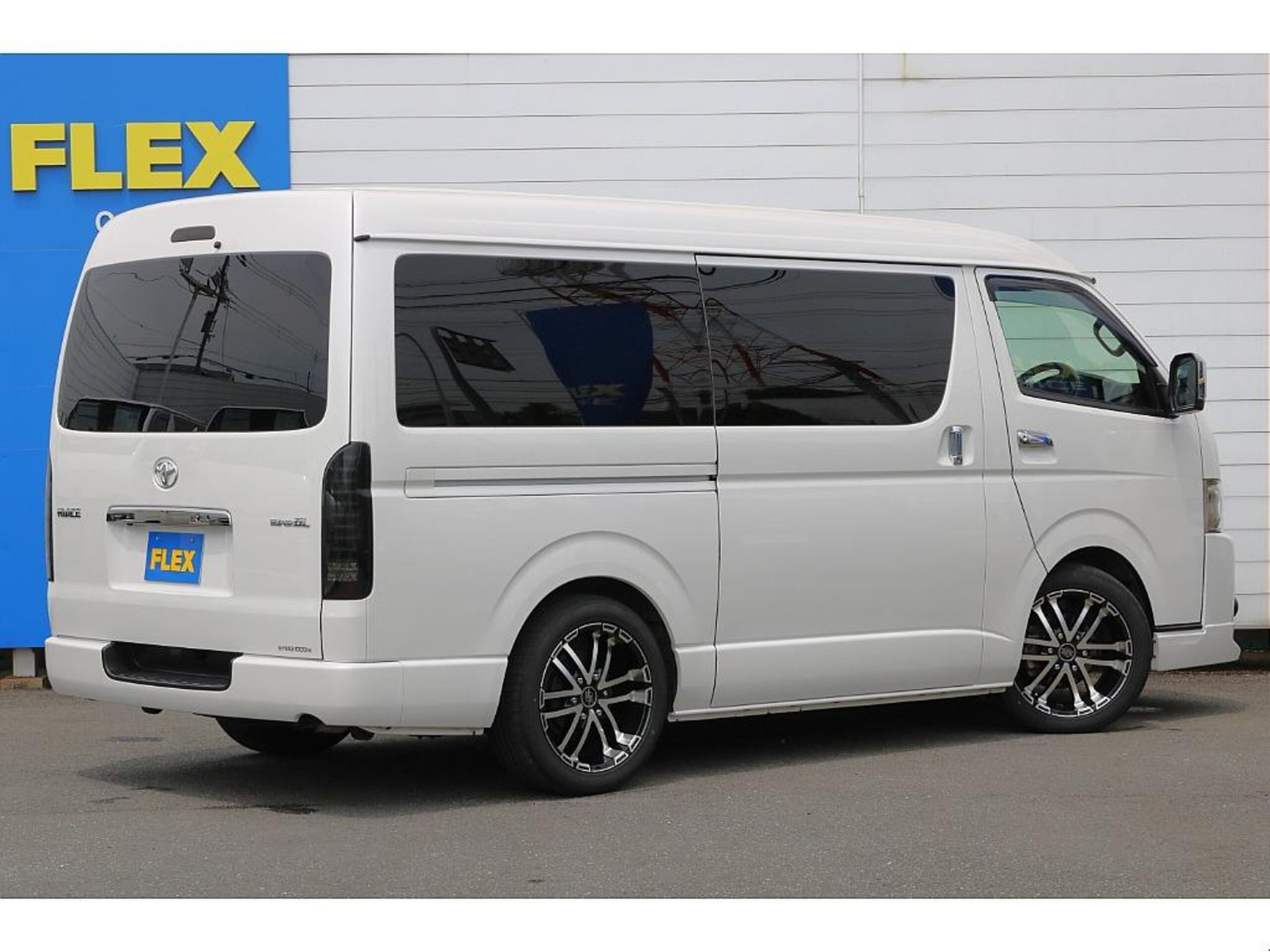 Toyota HiAce 2021 — миниатюра 9