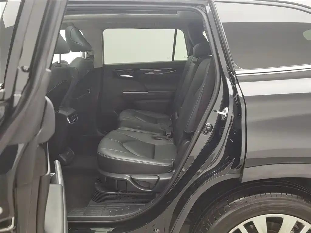Toyota Highlander 2022 — миниатюра 15