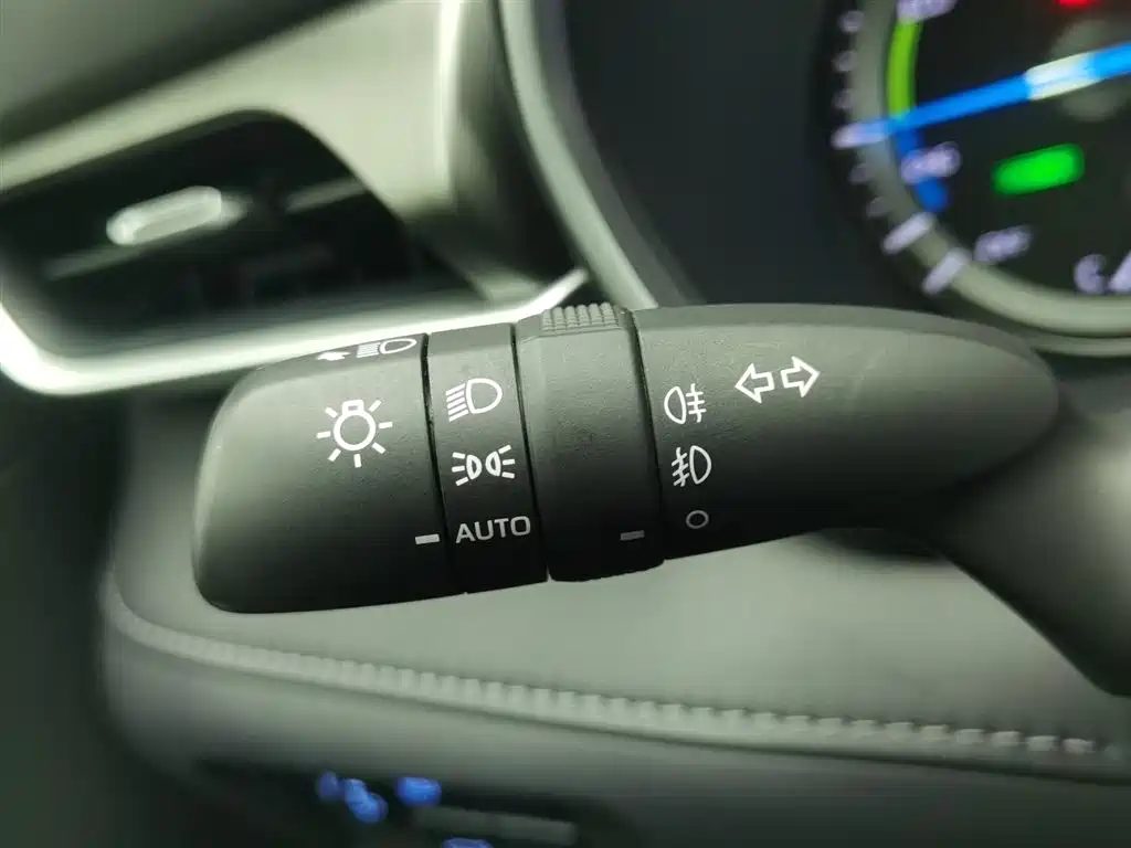 Toyota Highlander 2022 — миниатюра 21