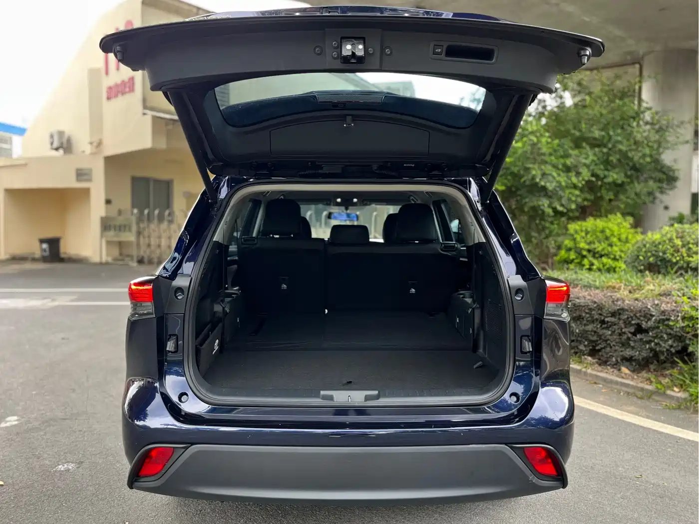 Toyota Highlander 2023 — миниатюра 26