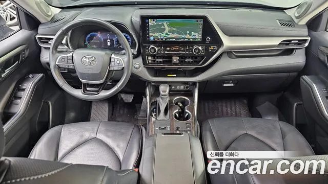 Toyota Highlander 2023 — миниатюра 7