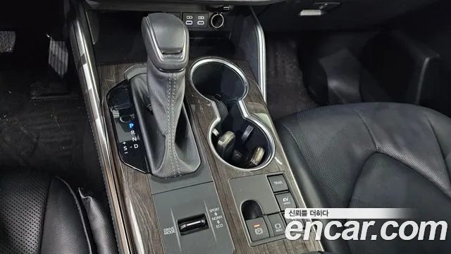 Toyota Highlander 2023 — миниатюра 9