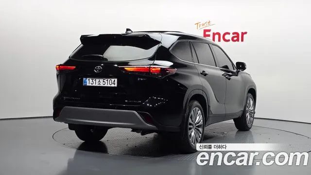 Toyota Highlander 2025 — фото 2