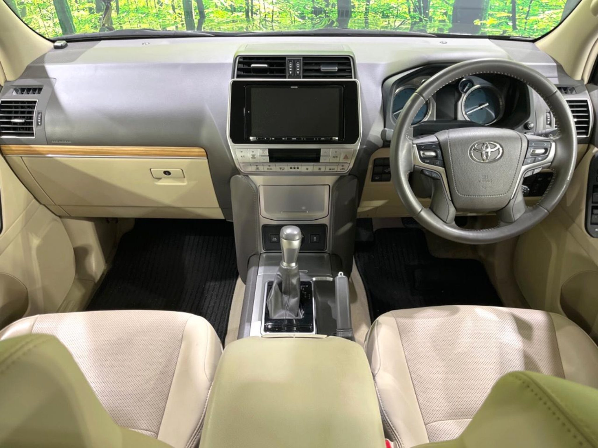 Toyota Land Cruiser Prado 2022 — фото 2