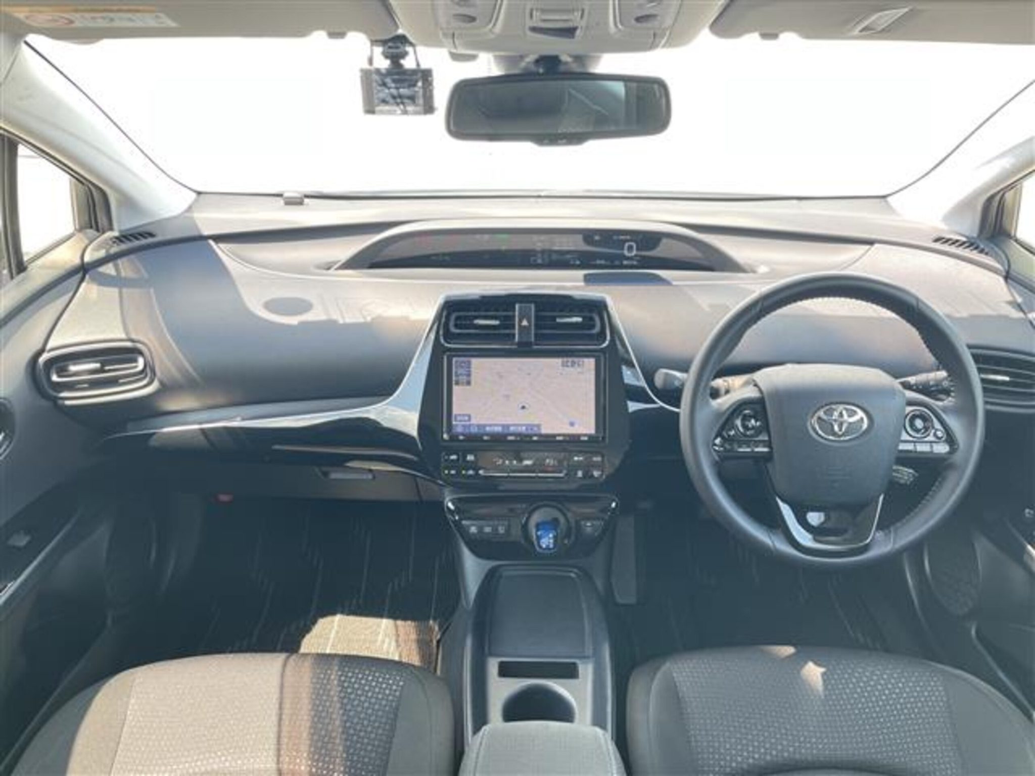 Toyota Prius 2021 — фото 4