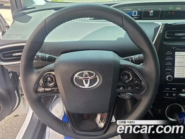 Toyota Prius 2022 — миниатюра 5