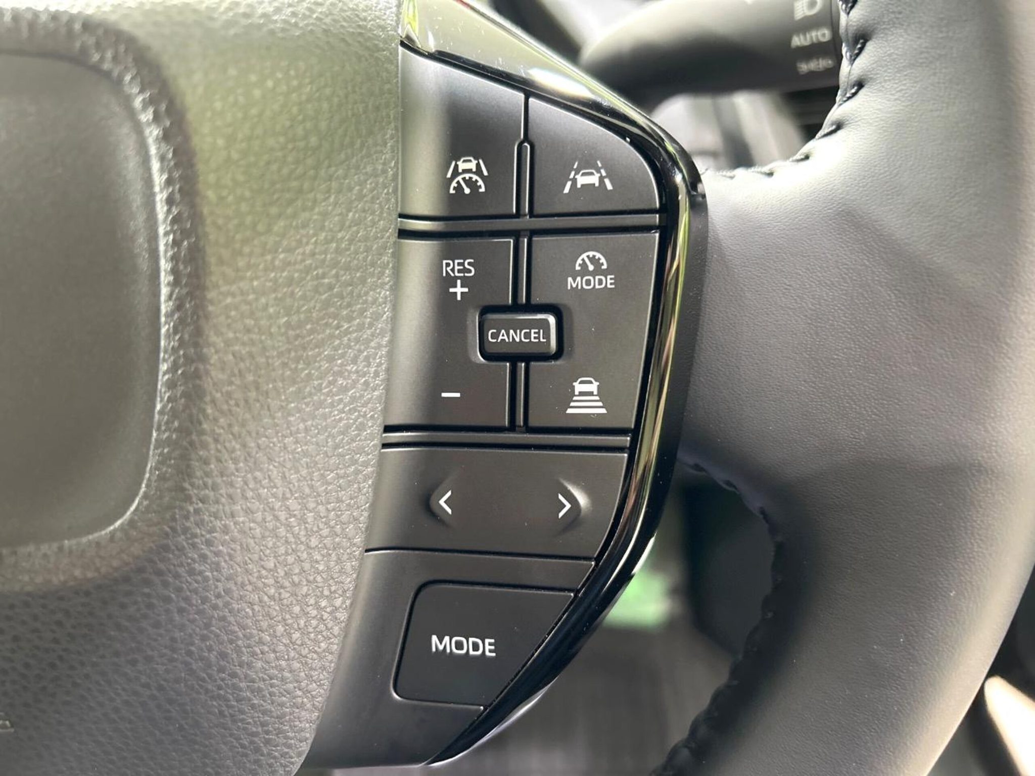 Toyota Prius 2025 — миниатюра 6