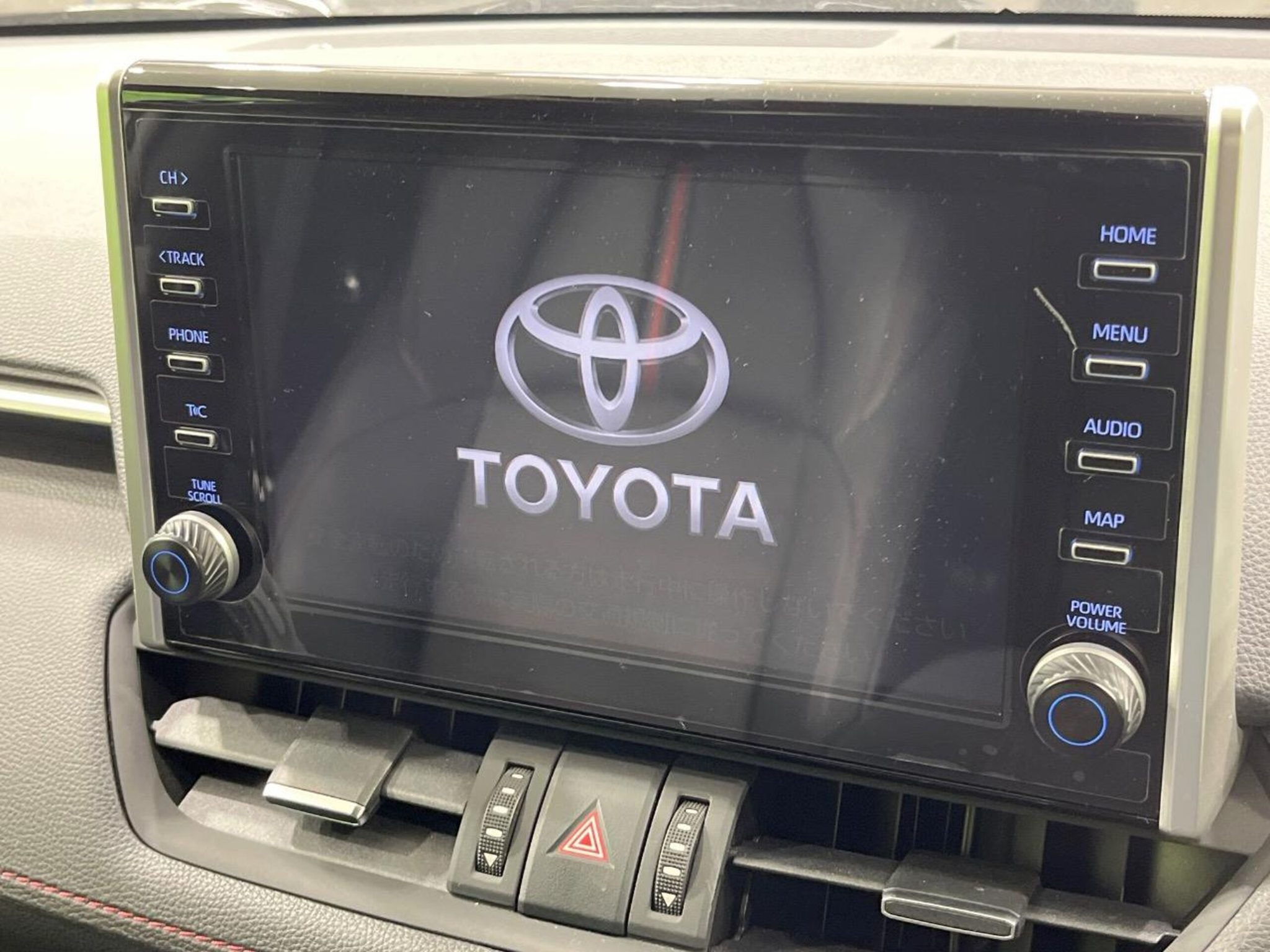Toyota RAV4 2022 — фото 3