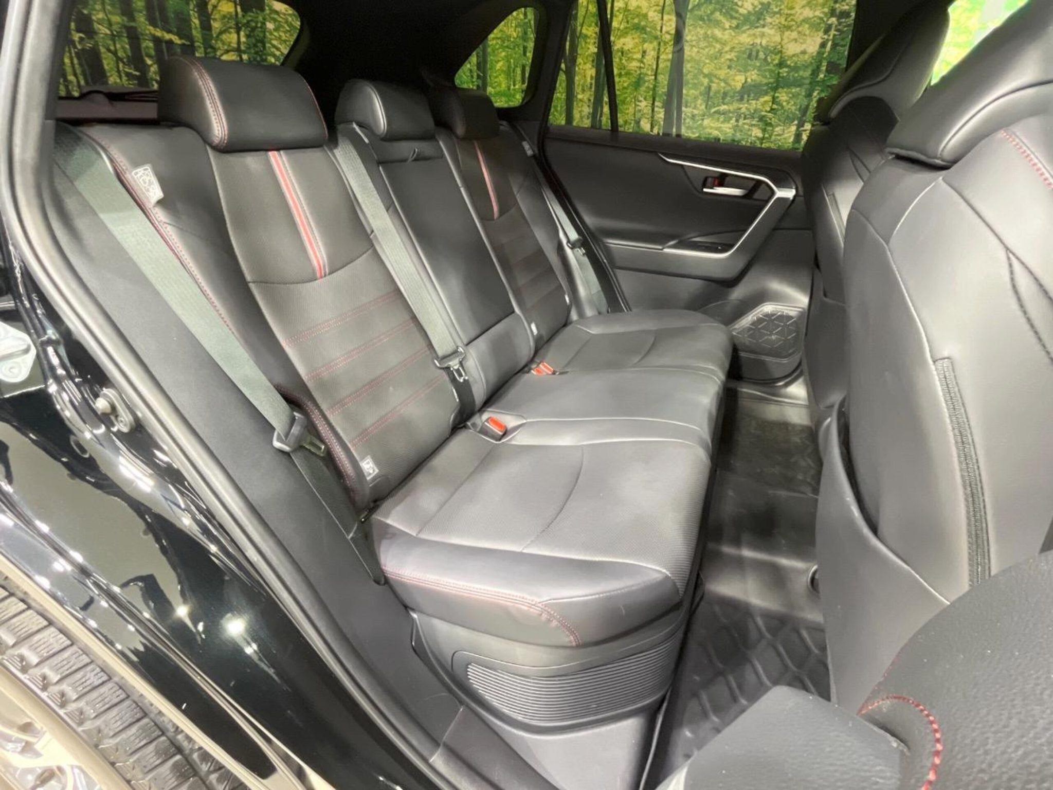 Toyota RAV4 2022 — миниатюра 9