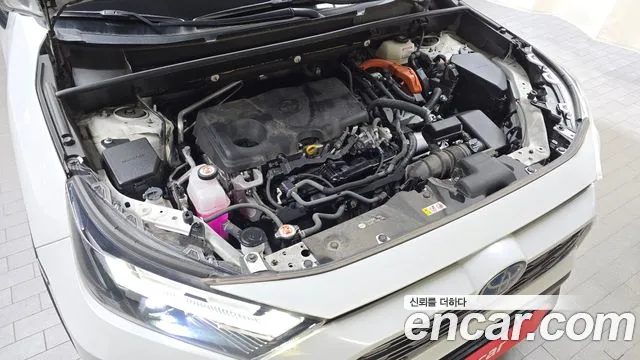 Toyota RAV4 2023 — миниатюра 6