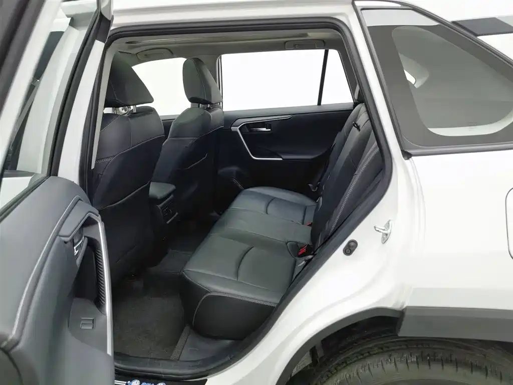 Toyota RAV4 2023 — миниатюра 15