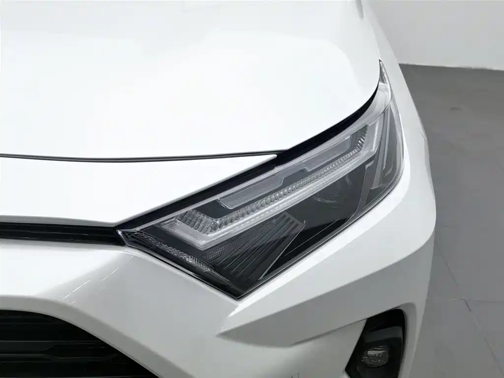 Toyota RAV4 2023 — миниатюра 7